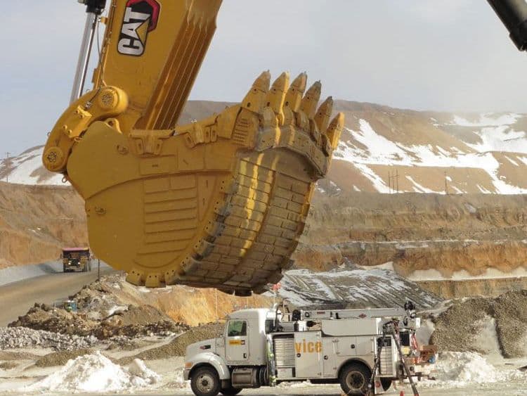 Entretien pelle rétro 6060