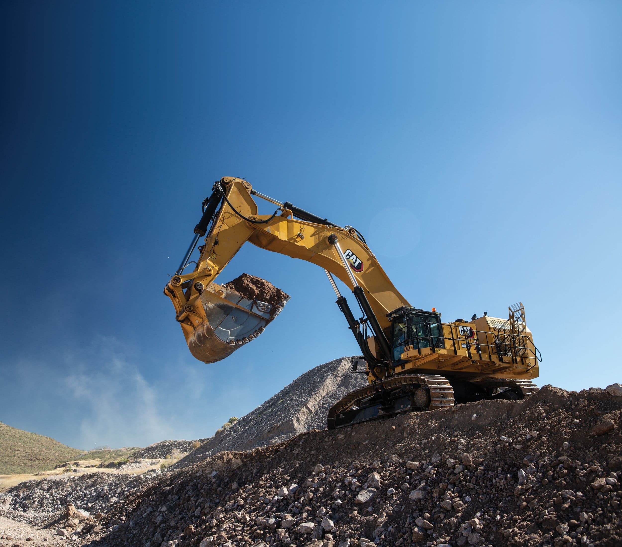 Pelle minière hydraulique 6015